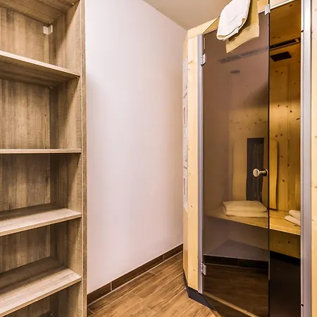 Lagovida Moewenblick B Am Stoermthaler *