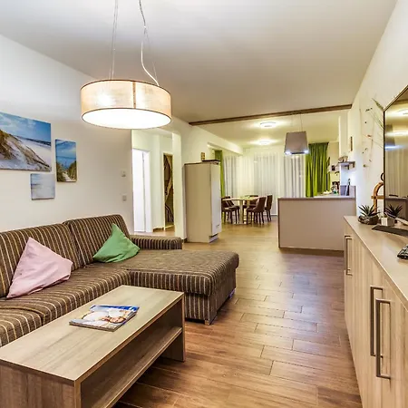 Apartment Lagovida Moewenblick B Am Stoermthaler